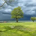 Plaue Auszeit Mit Privatstrand Und Bootsliegeplatz 公寓