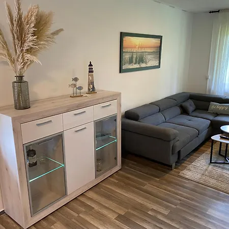 Appartement Plaue Auszeit Mit Privatstrand Und Bootsliegeplatz Zislow