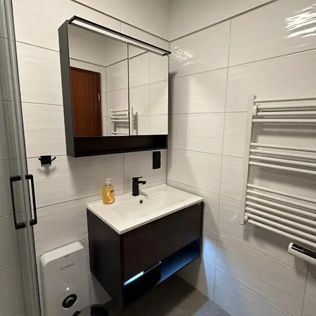 Plaue Auszeit Mit Privatstrand Und Bootsliegeplatz Zislow