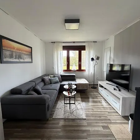 Plaue Auszeit Mit Privatstrand Und Bootsliegeplatz